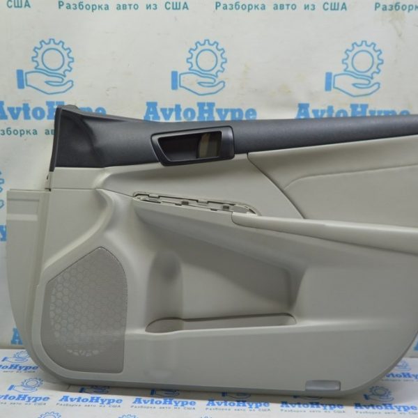 Обшивка двери (карточка) перед прав Toyota Camry v50 12-14 usaeuro серая с серой вставкой 67610-06B50-B3
