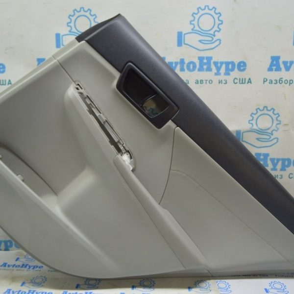 Обшивка двери (карточка) зад прав Toyota Camry v50 12-14 usaeuro серая с серой вставкой 67630-06C70-B1
