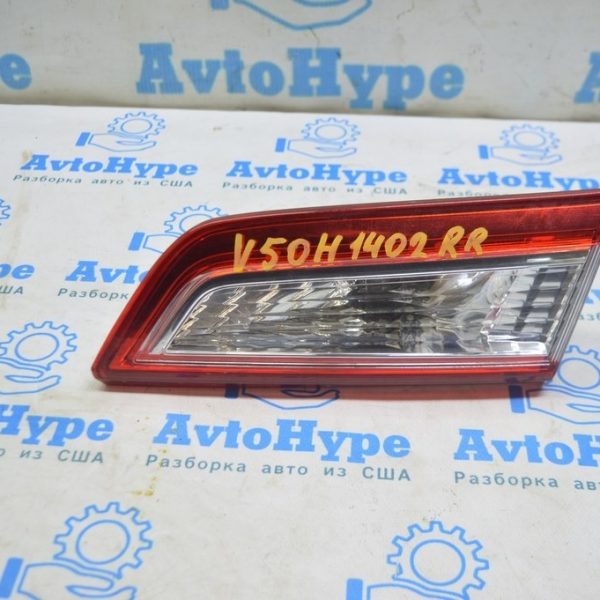Фонарь внутренний (крышка багажника) правый Toyota Camry v50 12-14 usa 81580-06380