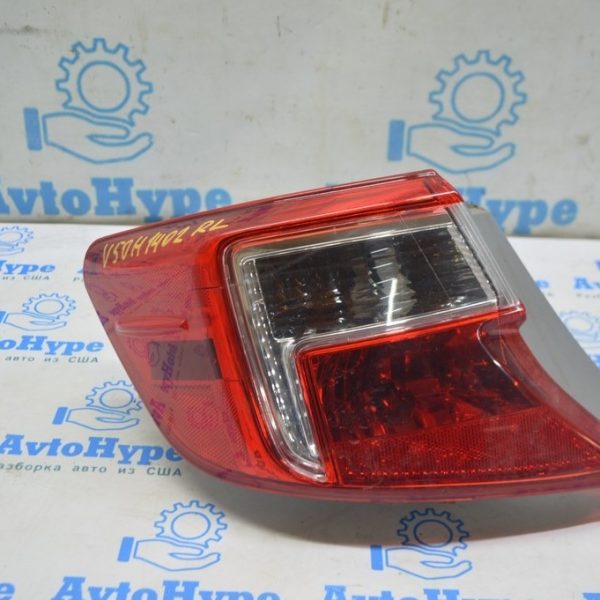 Фонарь внешний (крыло) левый Toyota Camry v50 12-14 usa (02) 81560-06470