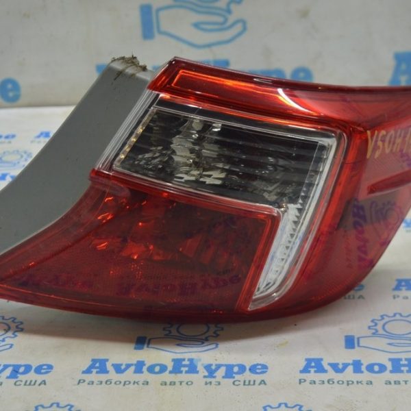Фонарь внешний (крыло) правый Toyota Camry v50 12-14 usa (02) 81550-06470
