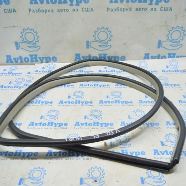 Уплотнитель дверного проема передний левый Toyota Camry v50 12-14 usa серый 62312-06130-B1
