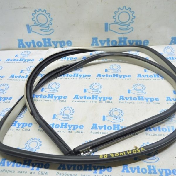 Уплотнитель дверного проема задний правый Toyota Camry v50 12-14 usa серый 62331-06120-B1
