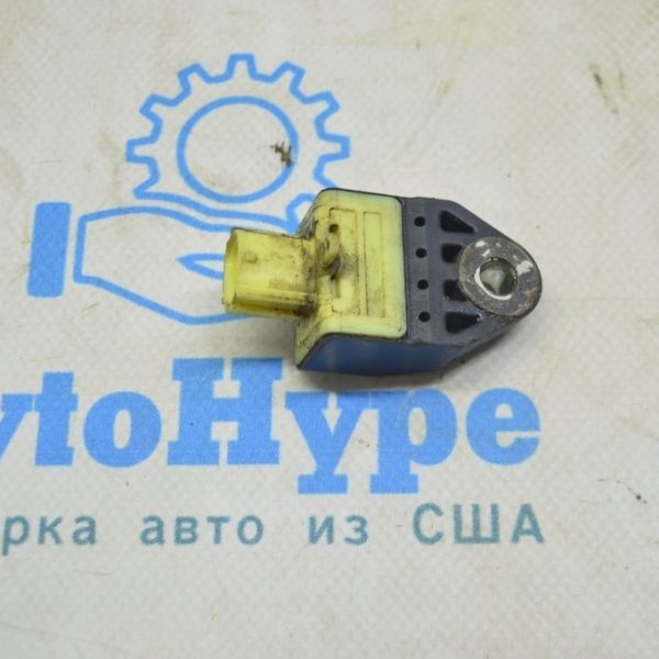 Датчик подушки безопасности перед лев Toyota Camry v50 12-14 usaeuro 89173-06120