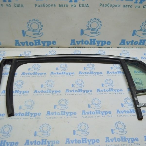 Уплотнитель стекла зад лев с треугольником Chevrolet Volt 16- реализ Вадим 23420984