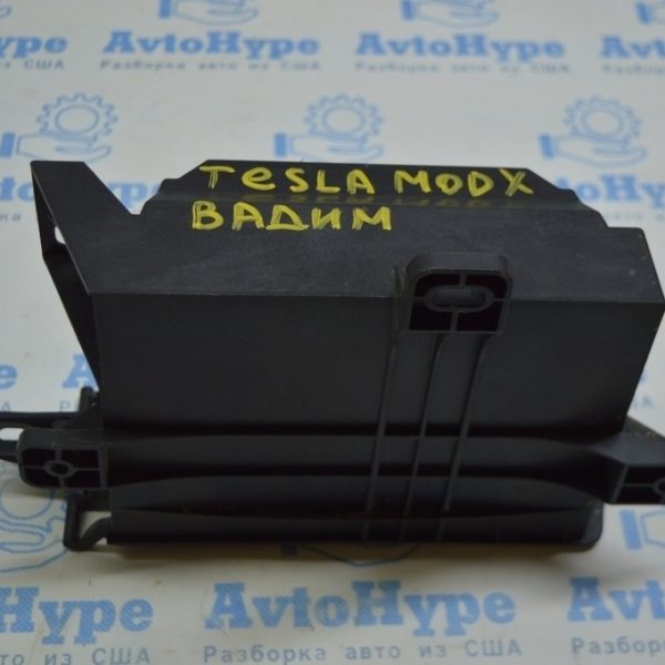 Body Comfort Control Module Tesla Model X 16-21 без крышки реализ Вадим 105835800C