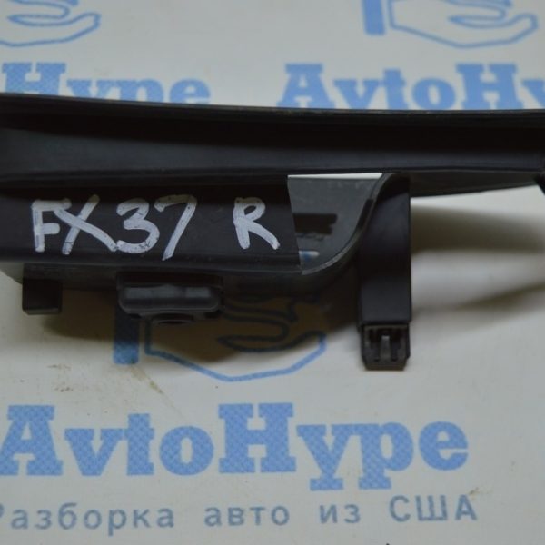 Накладка внутренней ручки двери перед прав Infinity FX37 08-13 черная реализ Вадим