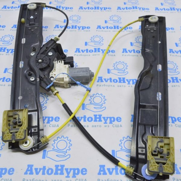 Стеклоподъемник с мотором задний правый Range Rover Velar L560 17- J8A227000AB LR093203