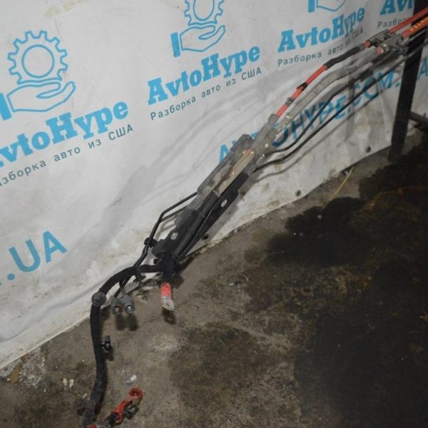 Силовой кабель через весь кузов Range Rover Velar L560 17- (01) под днищем