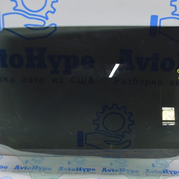 Стекло двери зад прав Range Rover Velar L560 17- LR093211