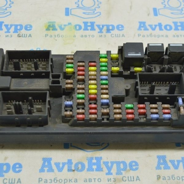 Блок предохранителей подторпедный Range Rover VOG L322 02-12 (01) дефект корпуса BH42-14F041-AA