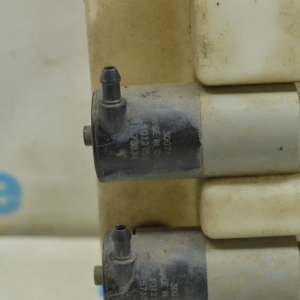 Мотор омывателя задний Range Rover VOG L322 02-12 DMC500040