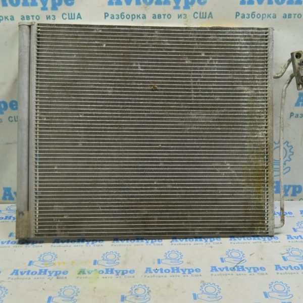 Радиатор кондиционера (конденсер) Range Rover VOG L322 02-12 (01) примят LR010843