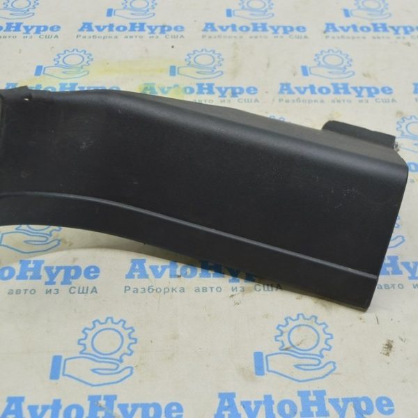 Накладка передней стойки нижняя правая Range Rover VOG L322 02-12 черная (01) дефект LR009278