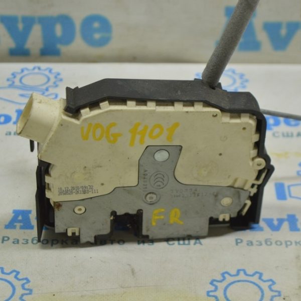 Замок двери перед прав Range Rover VOG L322 02-12 LR019759