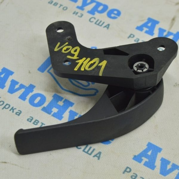 Ручка открытия замка капота внутренняя Range Rover VOG L322 02-12 LR008372