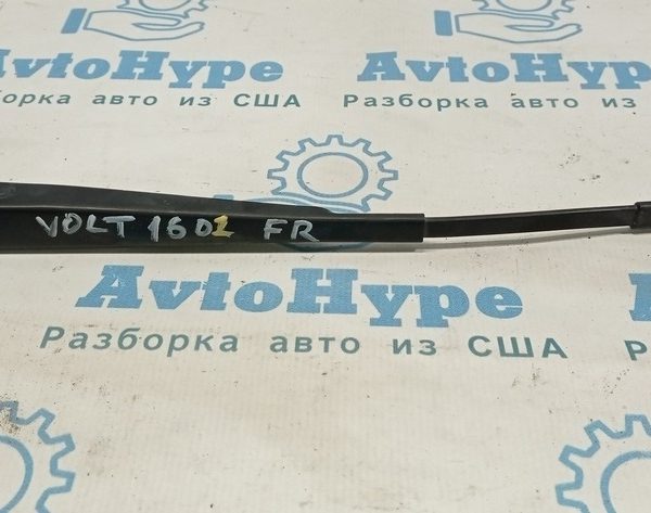 Поводок дворника прав Chevrolet Volt 16- 23251333