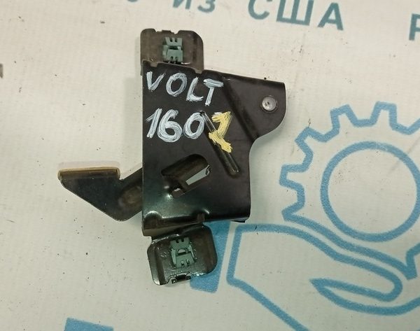 Крючок замка капота Chevrolet Volt 16- 84075292
