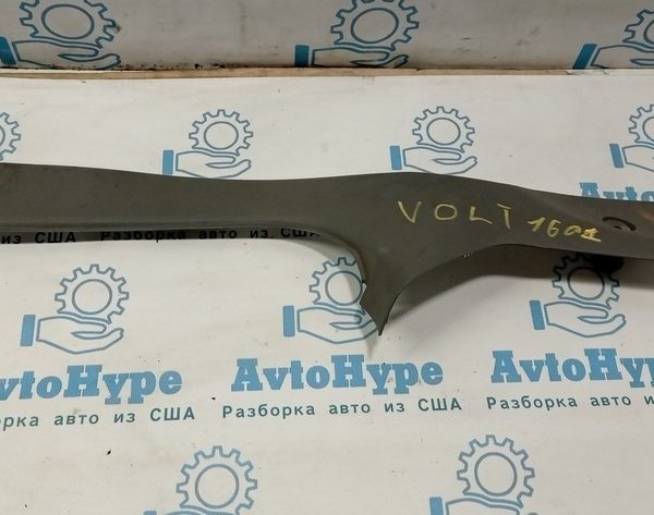 Накладка центральной консоли нижняя левая Chevrolet Volt 16- серая 23397484