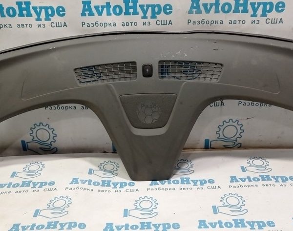 Накладка передней панели верхняя Chevrolet Volt 16- серая (01) замята, царапины 23382536