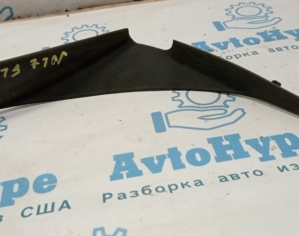 Уплотнитель решетки дворников лев Chevrolet Volt 16- 23404977