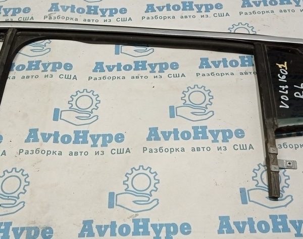 Уплотнитель стекла зад лев с треугольником Chevrolet Volt 16- 23420984