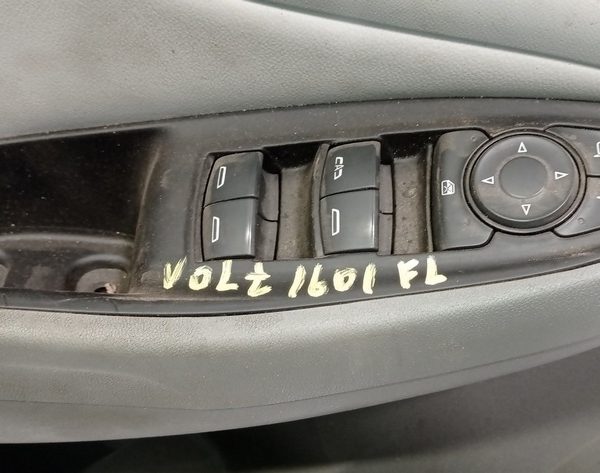 Управление стеклоподъемником перед лев Chevrolet Volt 16- 84699725