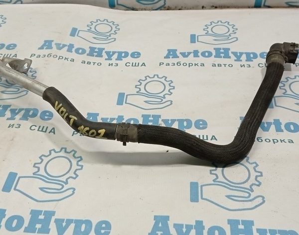 Патрубок на обогреватель Chevrolet Volt 16- (01) примят 23144822