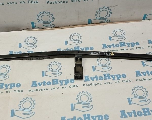 Распорка передних стоек Chevrolet Volt 16- (01) деф.справа складка небольшая 23314908