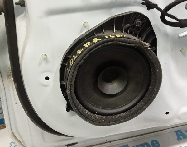 Динамик зад прав Chevrolet Volt 16- 84052134