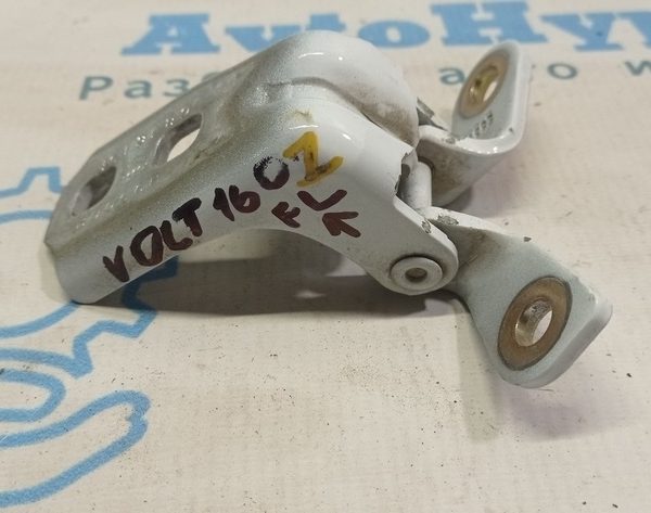 Петля двери верхняя перед лев Chevrolet Volt 16- 13583613