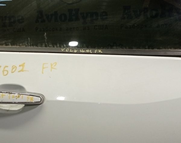 Молдинг дверь-стекло центральный перед прав Chevrolet Volt 16- матовый 23114914