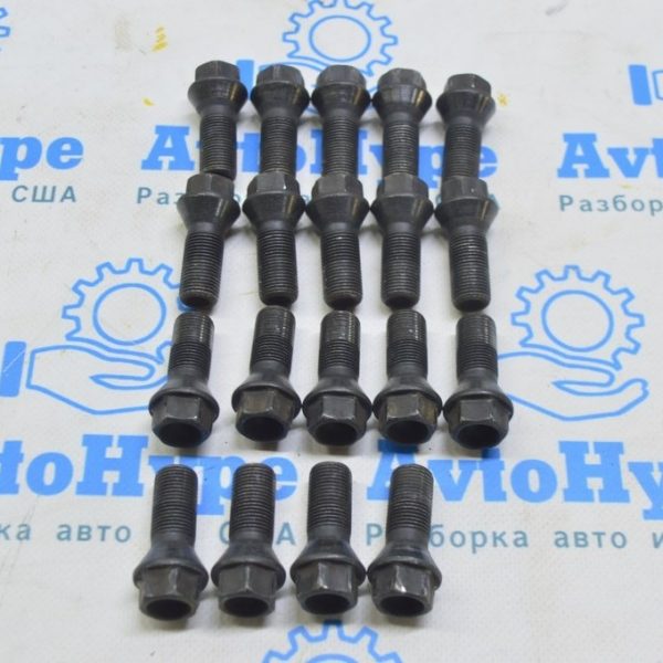 Болт колесный d17 M14x1.25 BMW X3 G01 18-21 реал. В.С 36136890324