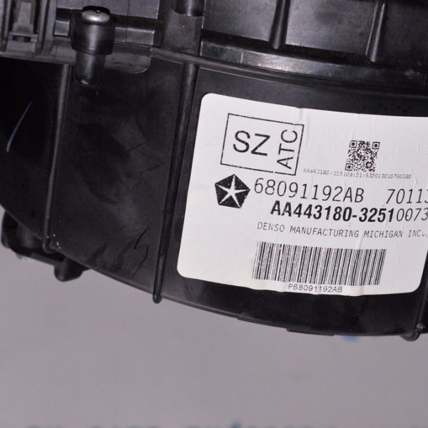 Мотор вентилятор печки Jeep Compass 11-16 (02) AY2727005011