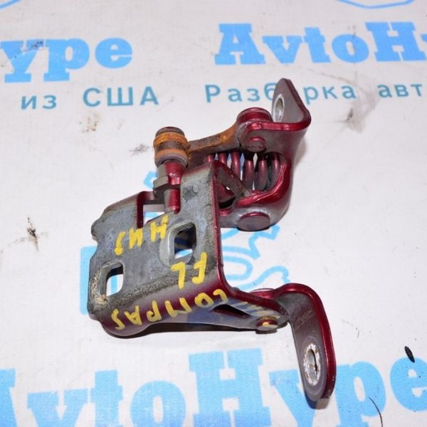 Петля двери нижняя перед лев Jeep Compass 11-16 5115713AK