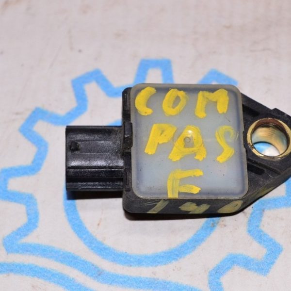 Датчик подушки безопасности дверь лев Jeep Compass 11-16 68056162AA