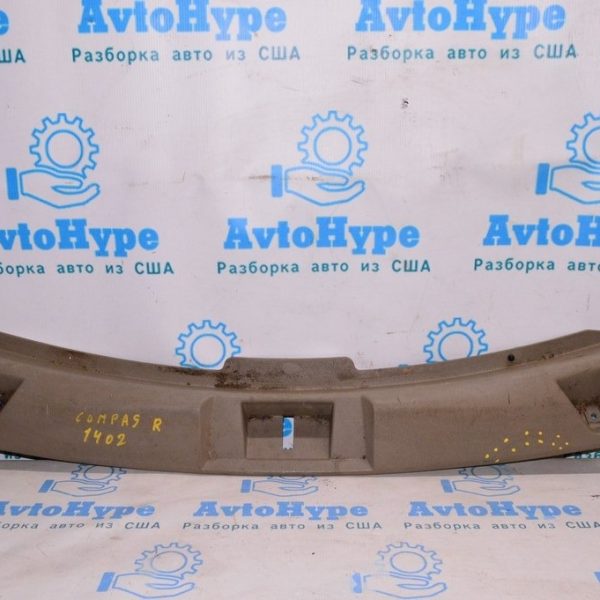 Накладка проема багажника Jeep Compass 11-16 корич (02) трещина YF39DK2AG