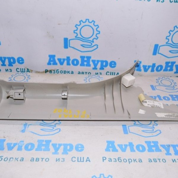 Накладка передней стойки верх левая Jeep Compass 11-16 серая 1LL89HDAAD