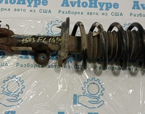 Стойка амортизатора в сборе перед лев Jeep Renegade 15- FWD 68440034AA 68440034AA