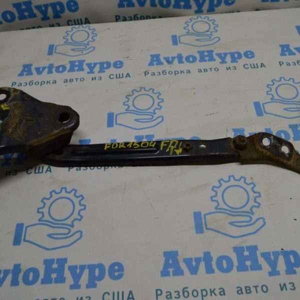 Лопух переднего подрамника перед прав Subaru Forester 14-18 SJ 20216FJ021