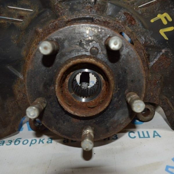 Ступица перед лев Subaru Forester 14-18 SJ (04) 28373FL000