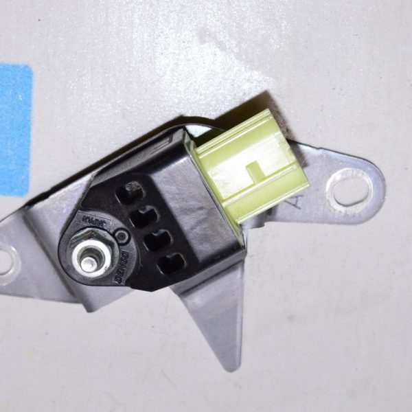 Датчик подушки безопасности дверь прав Subaru Forester 14-18 SJ 98235SG000