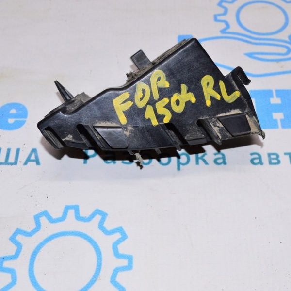 Крепление заднего бампера короткое левое Subaru Forester 14-18 SJ 57707SG070