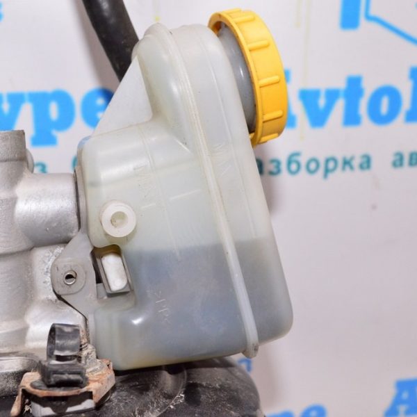 Главный тормозной цилиндр Subaru Forester 14-18 SJ 26401FJ061
