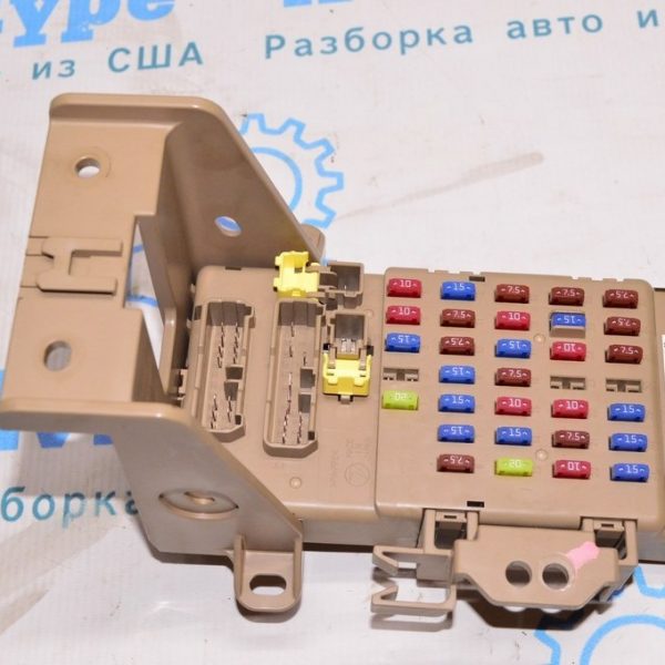 Блок предохранителей подторпедный Subaru Forester 14-18 SJ (04) 82201fj110