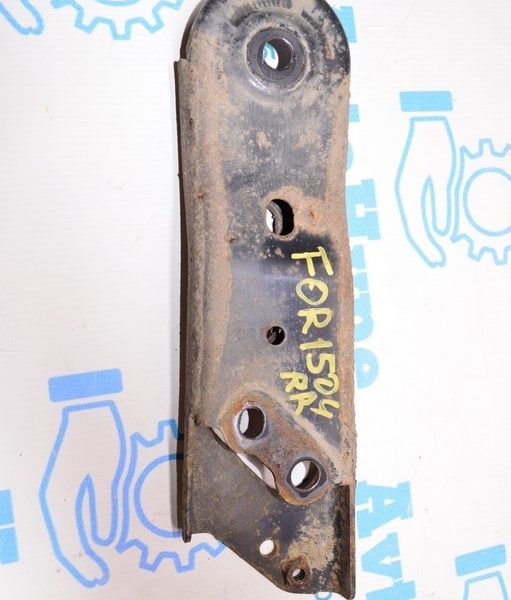 Лопух заднего подрамника прав Subaru Forester 14-18 SJ 20157SG010