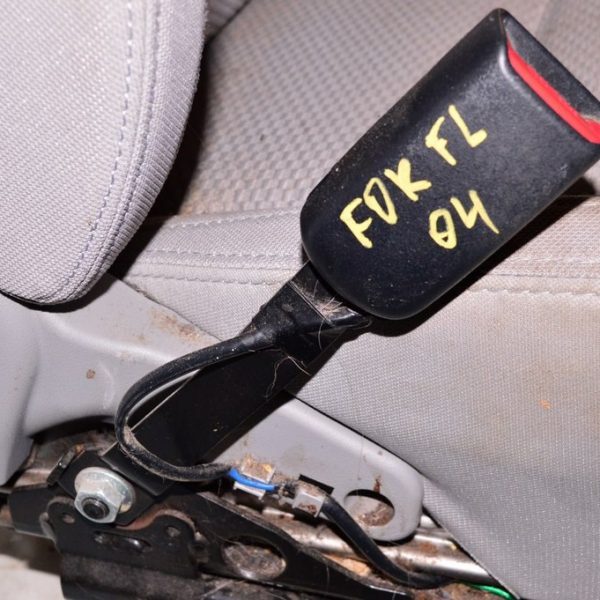 Защелка ремня безопасности Subaru Forester 14-18 SJ перед лев