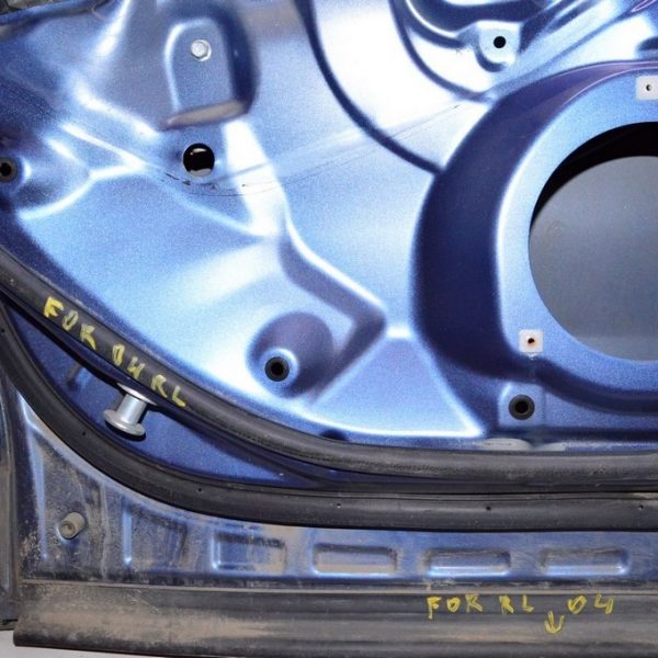 Уплотнитель двери зад лев Subaru Forester 14-18 SJ нижний