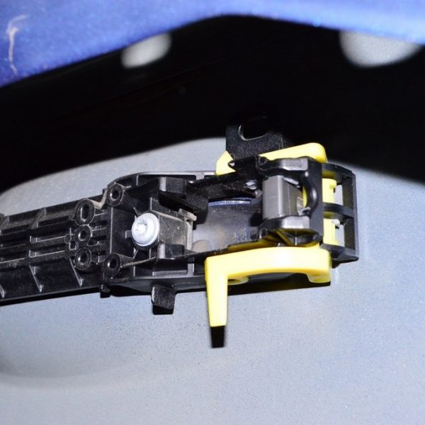 Механизм ручки двери зад прав Subaru Forester 14-18 SJ 62142SG000