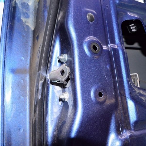 Ограничитель двери зад прав Subaru Forester 14-18 SJ 62124FG003